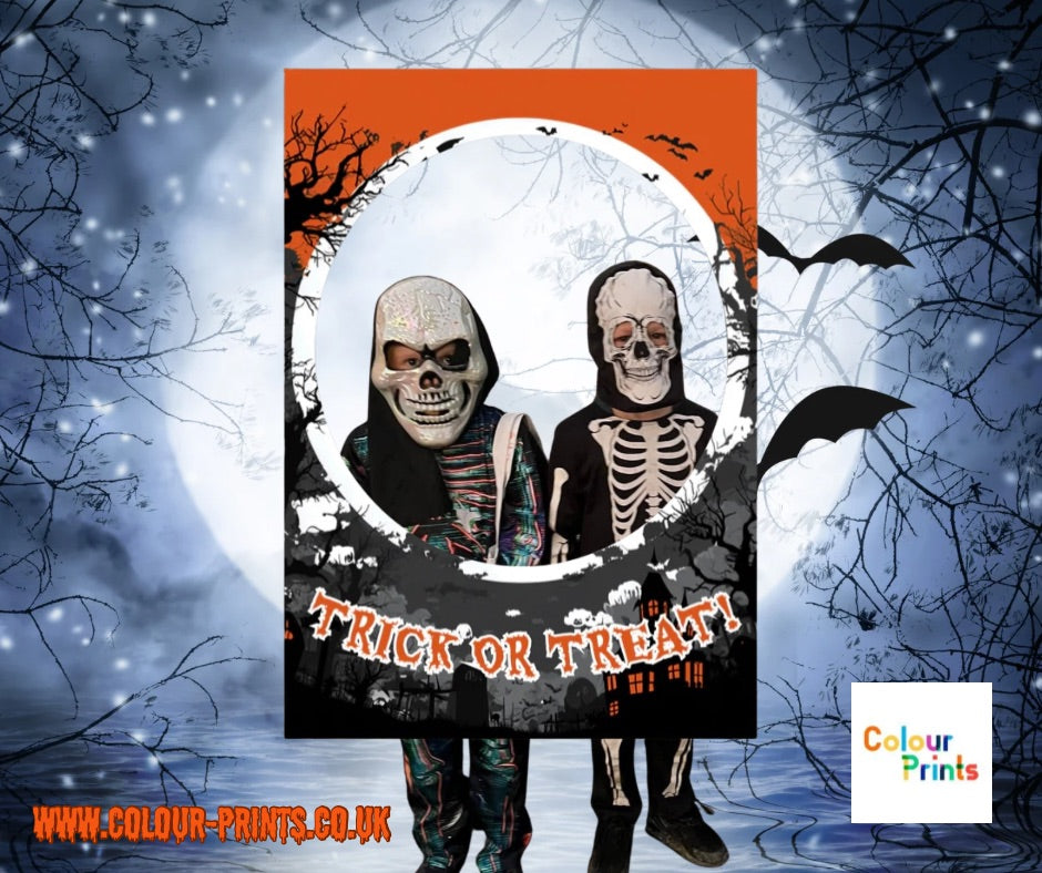 Halloween Selfie Frame - Trick or Treat!.